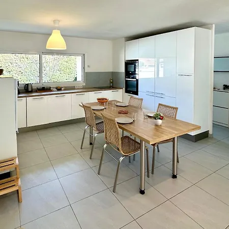 Дом отдыха La Family House - Calme & Spacieuse, 20mn Plages & Montpellier Вандарг
